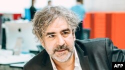 Gazeteci Deniz Yücel